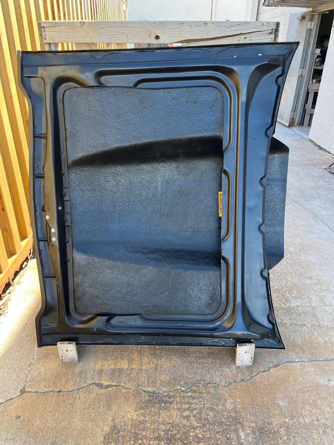 1967-1969 Dart 5" Sunoco / Bubble Style Bolt-On Fiberglass Hood - Glasstek H7088 - view 4