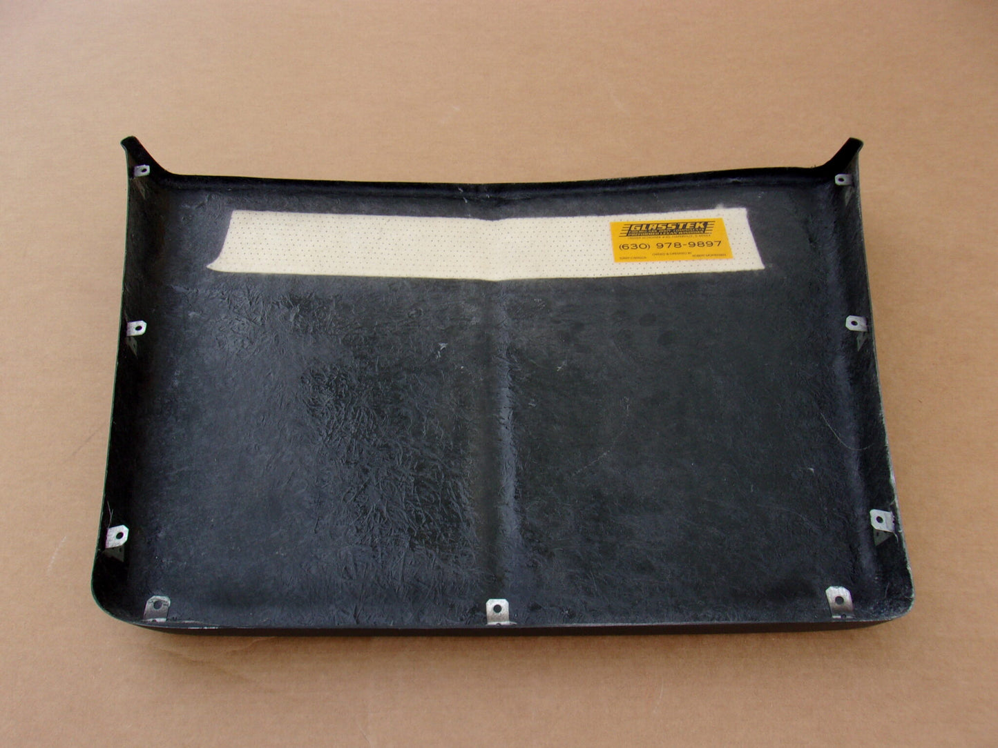 Hemi Charger Fiberglass Scoop (With Inward Mounting Metal Clips); 34" W X 25" L X 4" Tall - Glasstek GS005 - view 3
