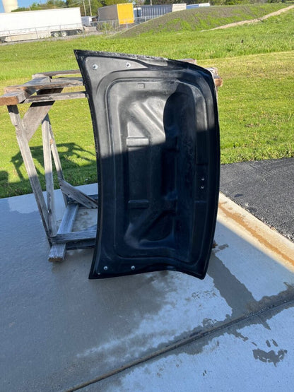 2008-2009 G8 Bolt-On Fiberglass Trunk Lid - Glasstek T3033 - view 3