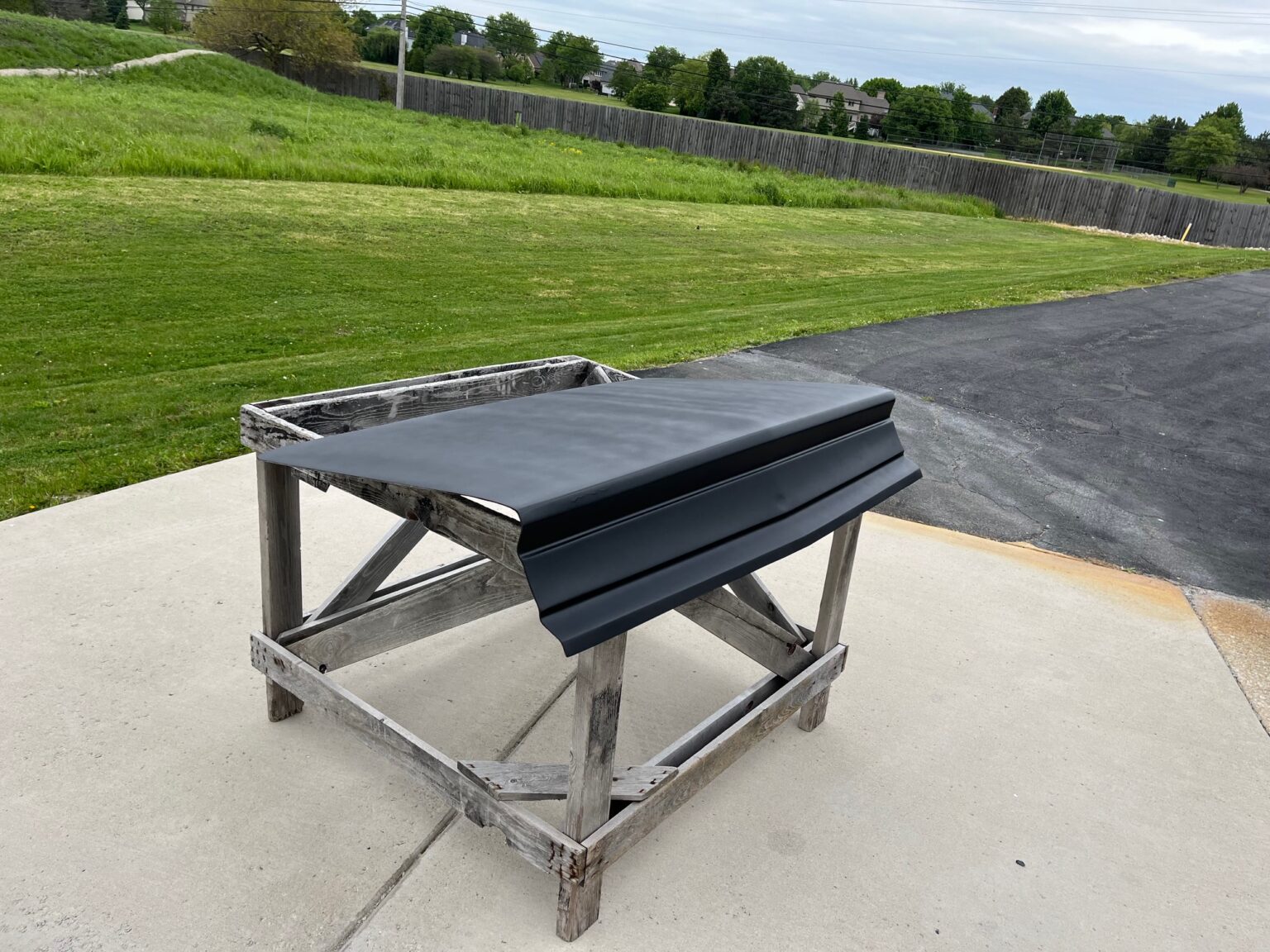 1967-1969 Barracuda Notchback Pin-On Fiberglass Trunk Lid - Glasstek T7005 - view 2