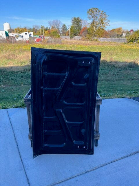 1968-1974 Nova / Chevy Ii Bolt-On Fiberglass Trunk Lid - Glasstek T1038 - view 3