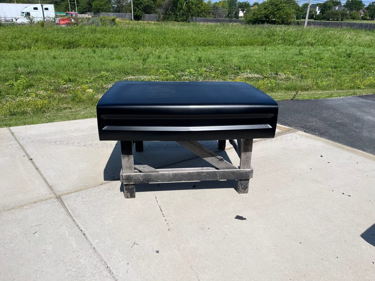 1969 Roadrunner Bolt-On Fiberglass Trunk Lid - Glasstek T7032 - view 2
