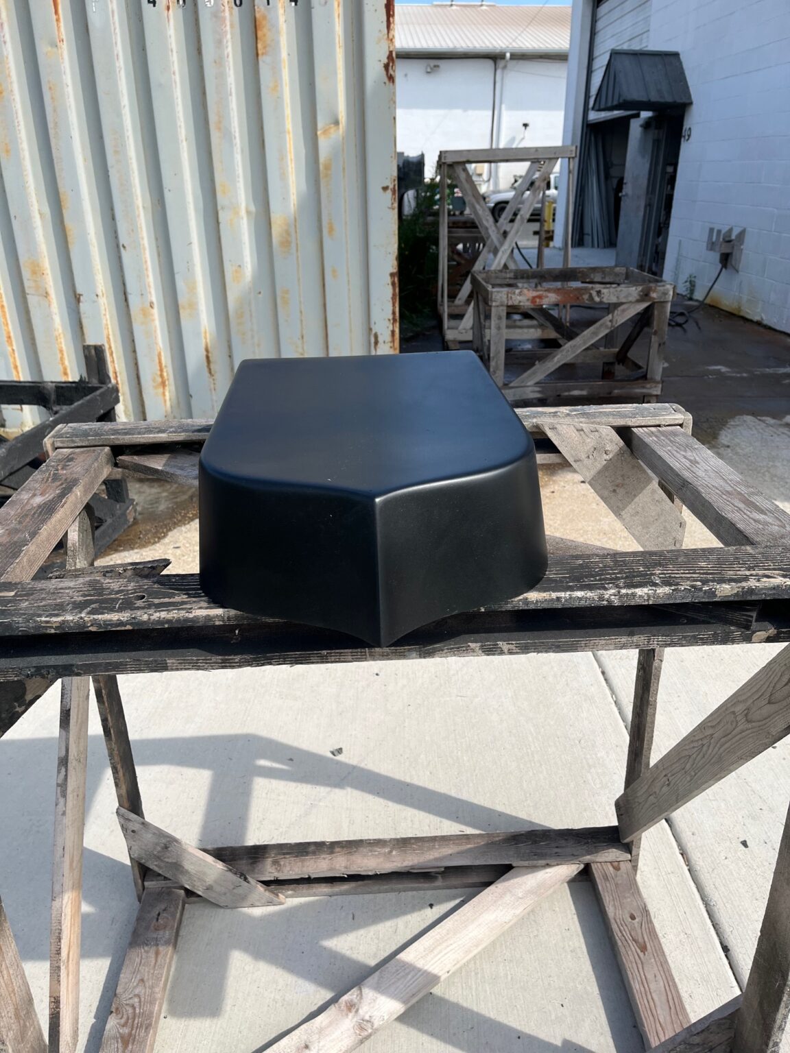 7" Snorkel Fiberglass Scoop (5" Base / 2" Top) (Two Pieces); Base 31" L X 15" W X 5 1/2" Tall (Top 25"L X 14"W X 2 1/4" T)