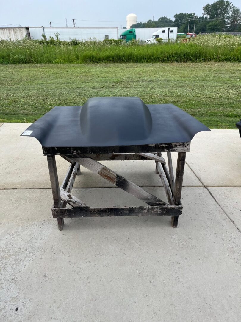 1970-1977 Vega 5" Sunoco / Bubble Style Pin-On Fiberglass Hood Extended 6" - Glasstek H1349 - view 2