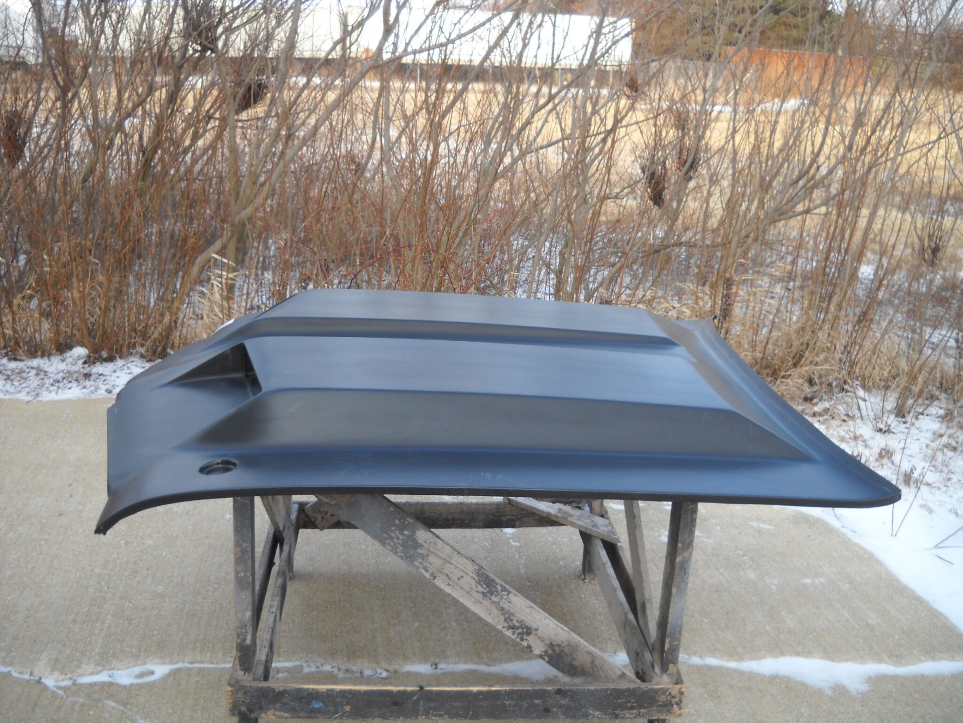 1971-1972 442 Bolt-On Fiberglass Hood With 2" Taller Scoops - Glasstek H6031 - view 3