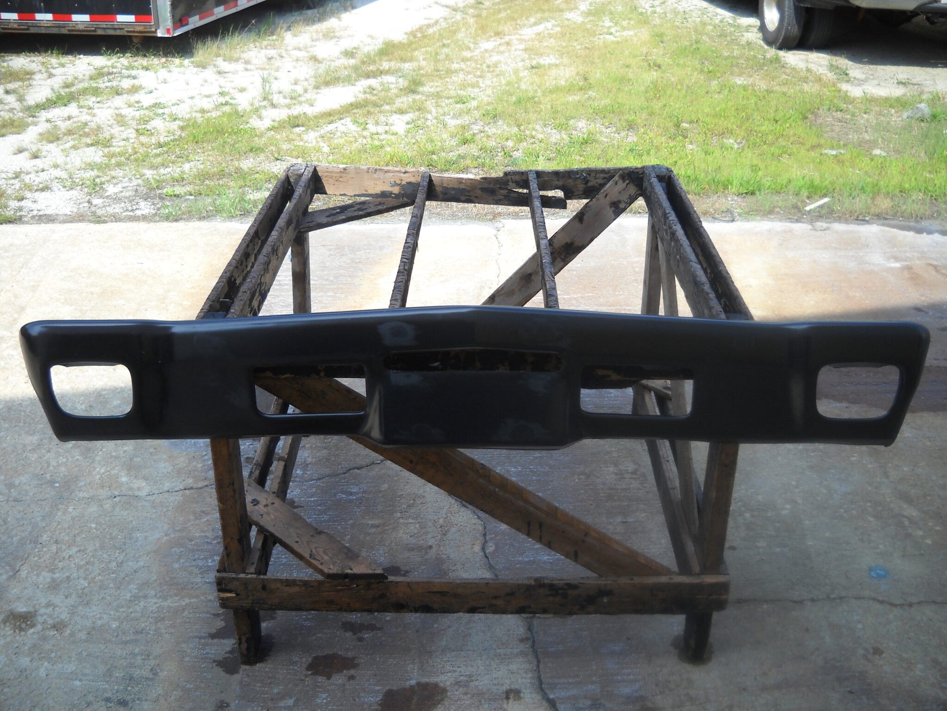 1971-1973 Ventura Front Fiberglass Bumper - Glasstek B3024 - view 2