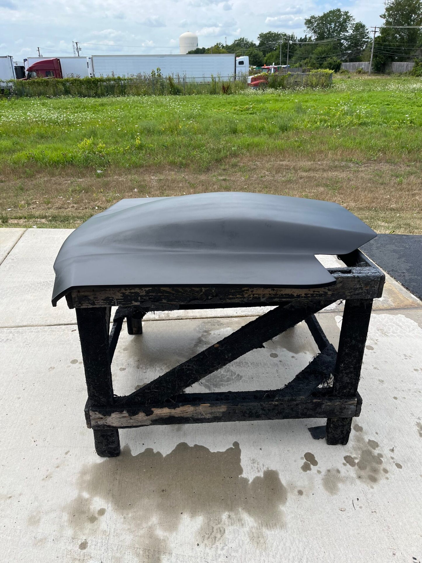 1972-1979 Chevy Luv Pick Up Truck 5" Sunoco / Bubble Style Pin-On Fiberglass Hood - Glasstek H1377 - view 3
