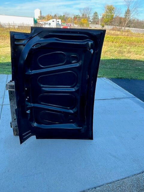 1981-1988 Cutlass Bolt-On Fiberglass Trunk Lid - Glasstek T6010 - view 3
