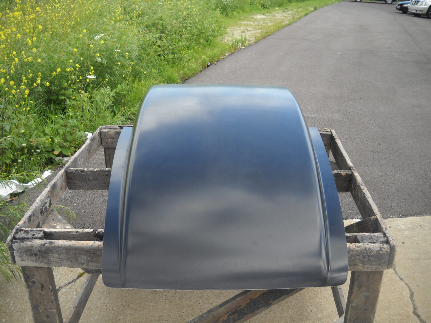 5" Rounded Mustang Cowl Fiberglass Scoop 64" L X 33 1/4"W At Back 22 1/2" W At Front X 5" T - Glasstek GCS153 product image