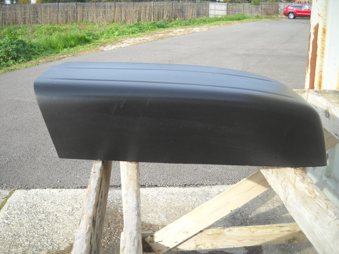 X L Super Duty Fiberglass Scoop (Bolt-On); 21"L X 15"W X 5 1/2"T (5"Tall At Rear Of Scoop) - Glasstek GS047 - view 2