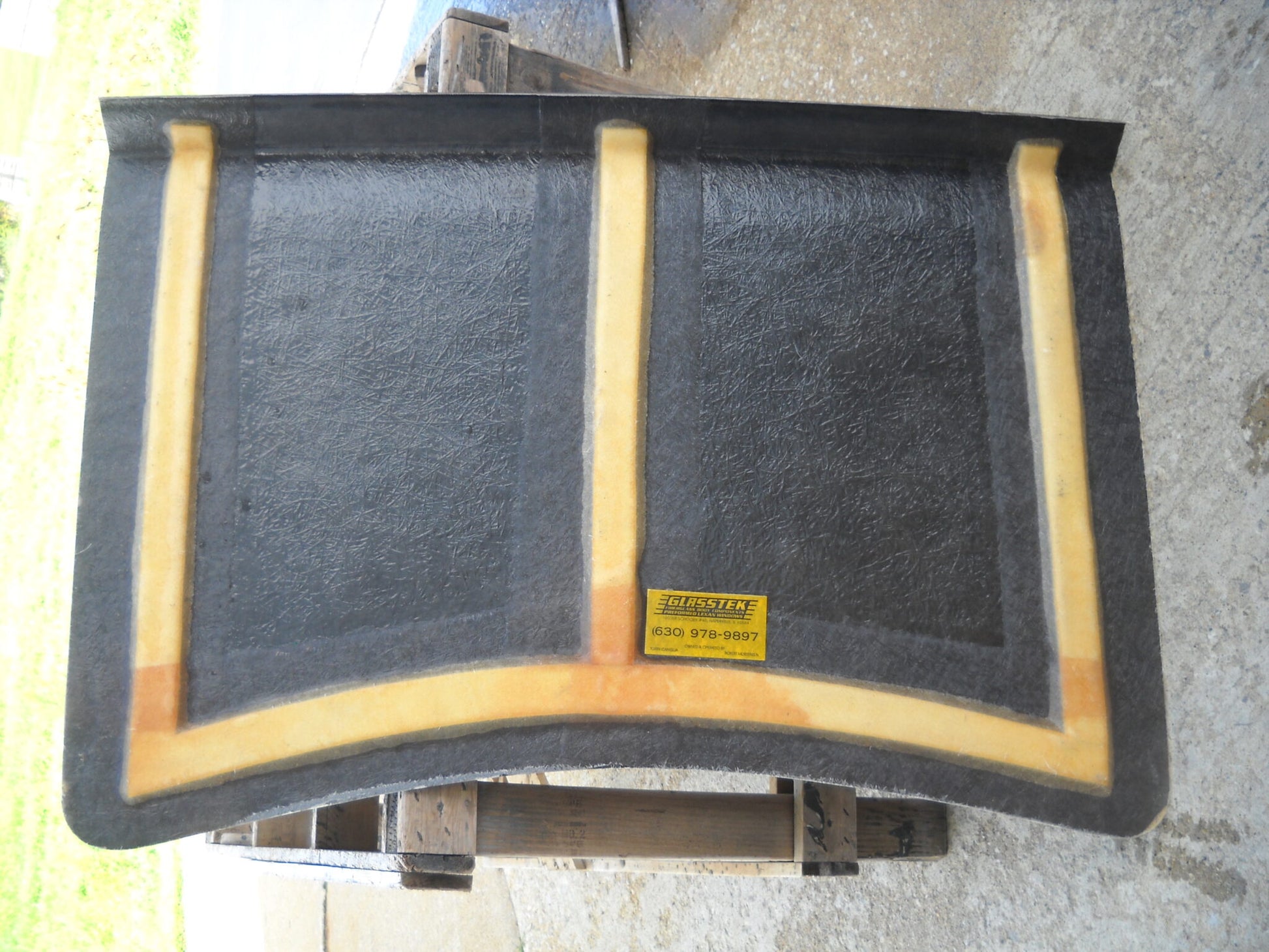 1970 Roadrunner Pin-On Fiberglass Trunk Lid - Glasstek T7013 - view 2