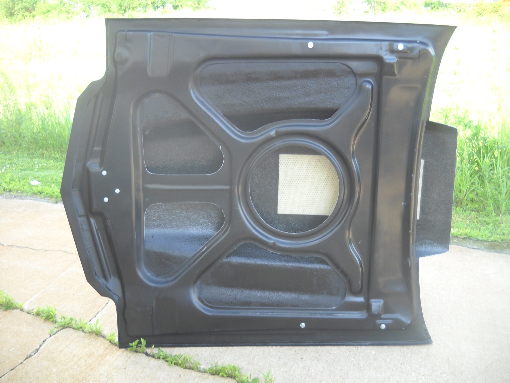 1970-1972 Chevelle 5" Sunoco / Bubble Style Bolt-On Fiberglass Hood - Glasstek H1321 - view 4