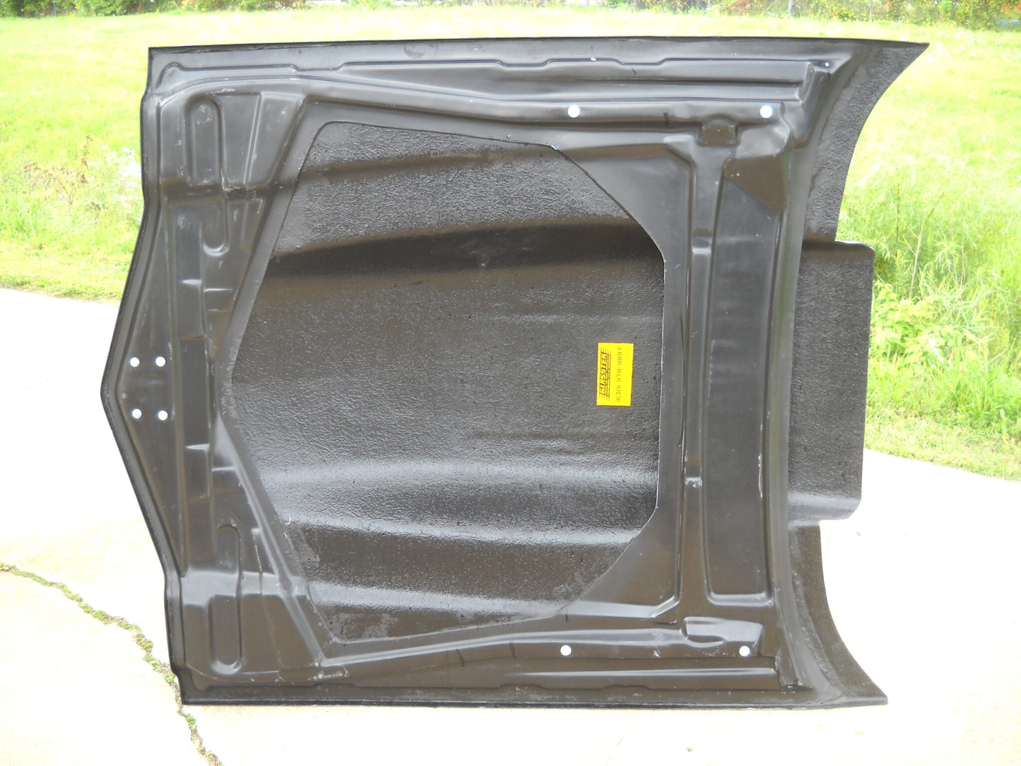 1970-1981 Camaro 6 1/2" Sunoco / Bubble Style Bolt-On Fiberglass Hood - Glasstek H1335 - view 4
