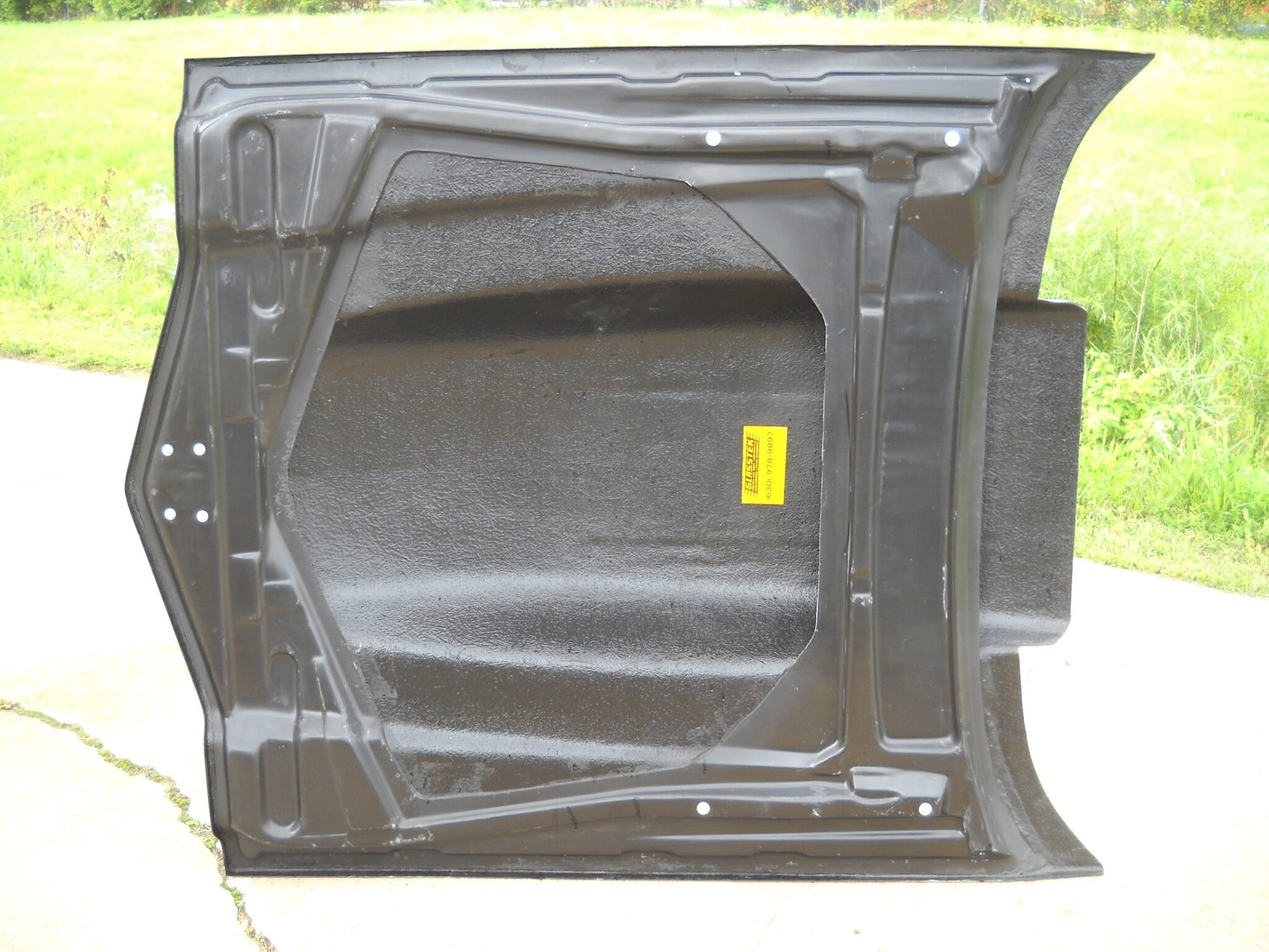 1970-1981 Camaro 6 1/2" Sunoco / Bubble Style Bolt-On Fiberglass Hood - Glasstek H1335 - view 4