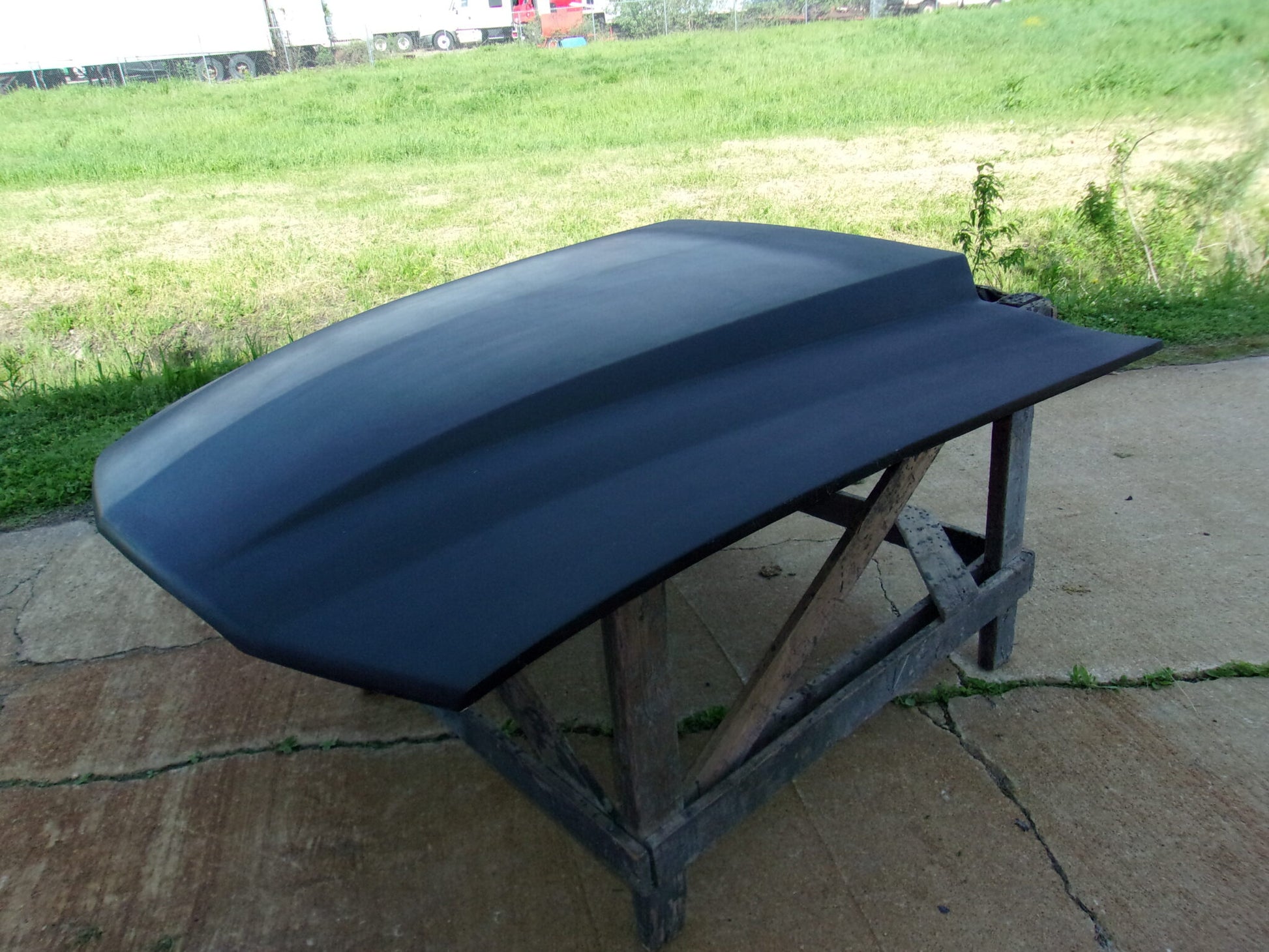 2005-2009 Mustang Gt500 2 1/2" Cowl Stock Sized Bolt-On Fiberglass Hood - Glasstek H9092 - view 2