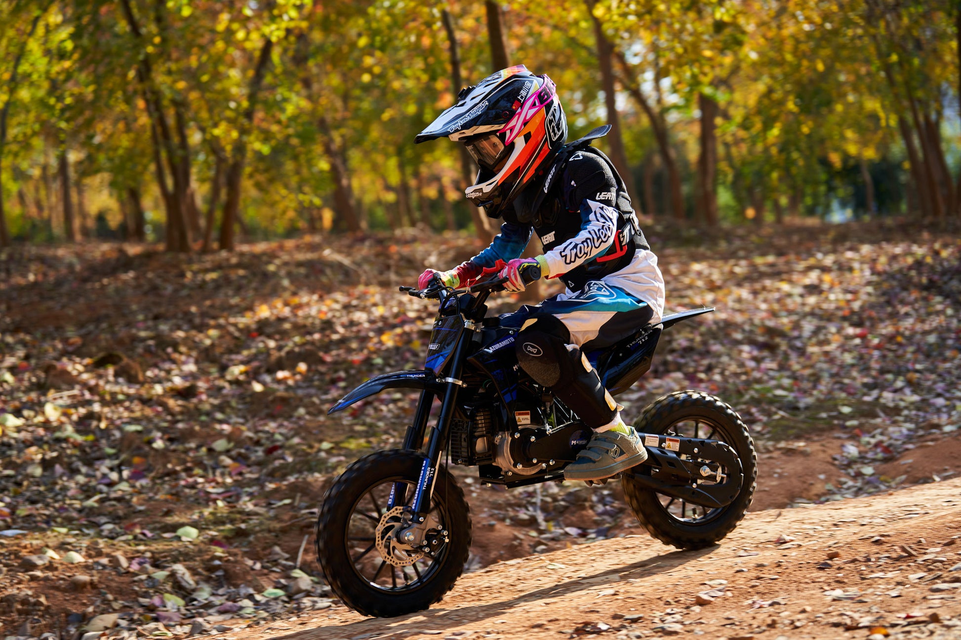 MotoTec Thunder 50cc 2-Stroke Kids Gas Dirt Bike Green - view 10