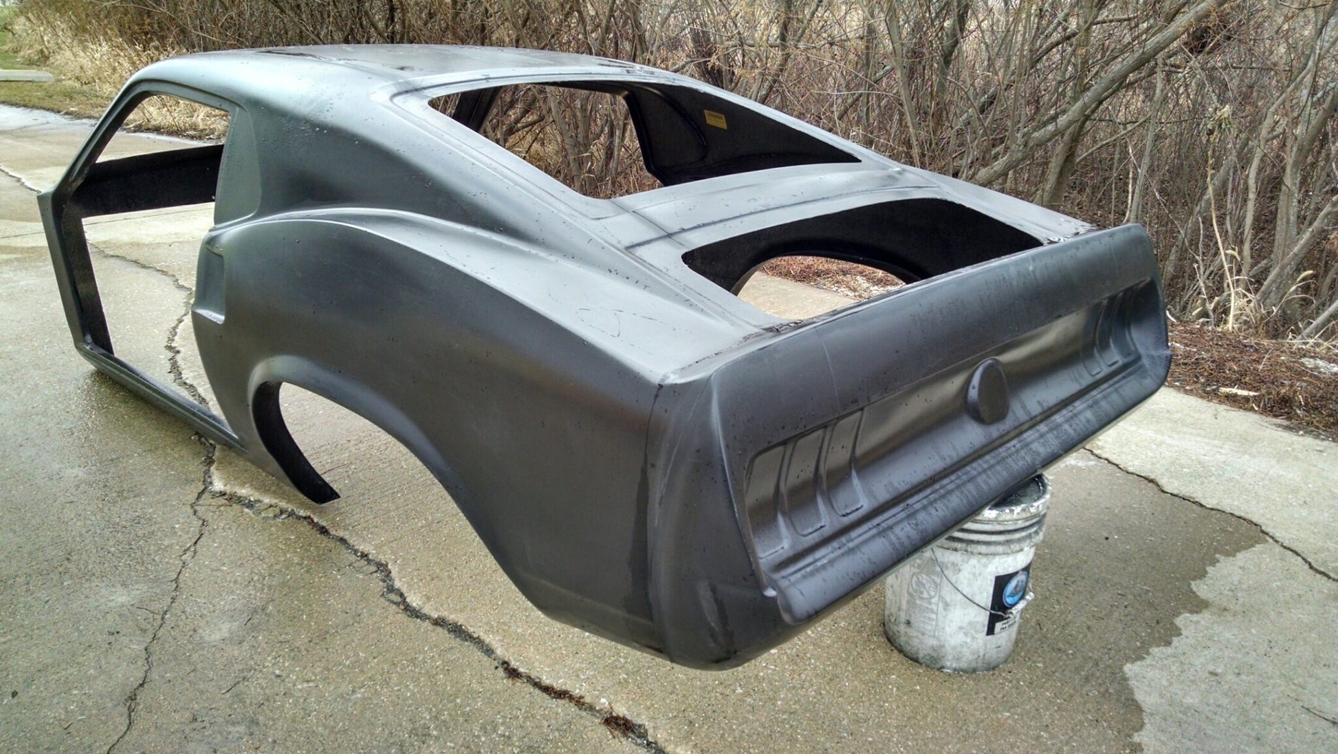 1969 Fiberglass Mustang Fastback Roof Clip - Glasstek R3008 - view 2